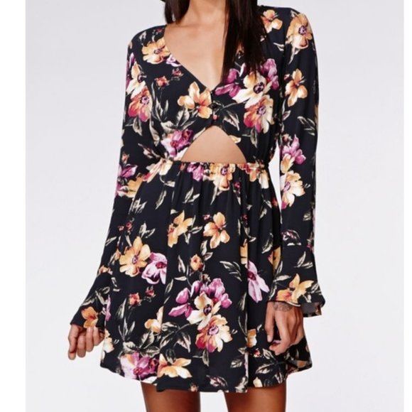 Kendall & Kylie Dresses & Skirts - Kendall and Kylie Cutout Dress